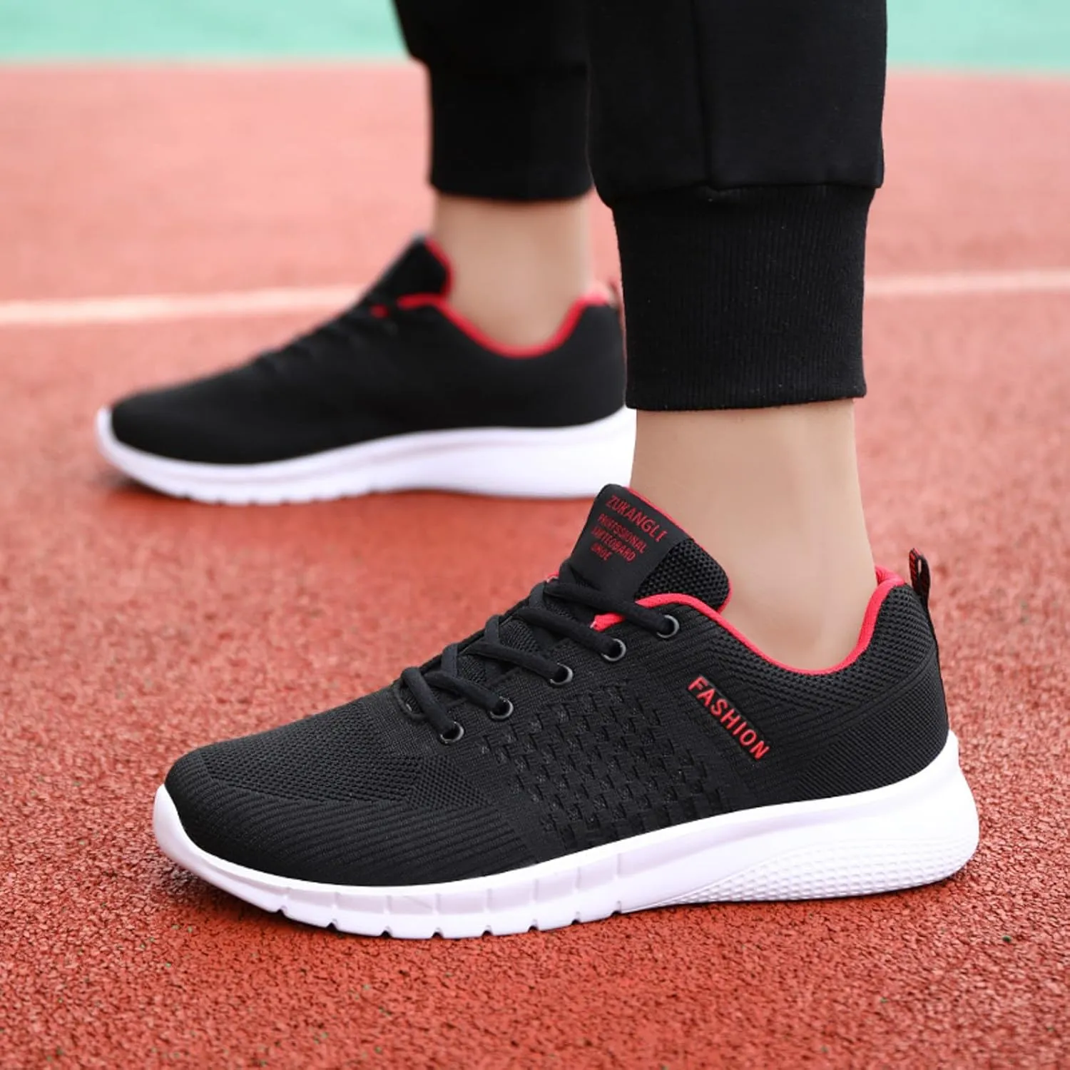 Men Sports Shoes Fashionable Color Matching Mesh Breathable and Comfortable Lace Up Flat Mens Sneaker Socks Shoes