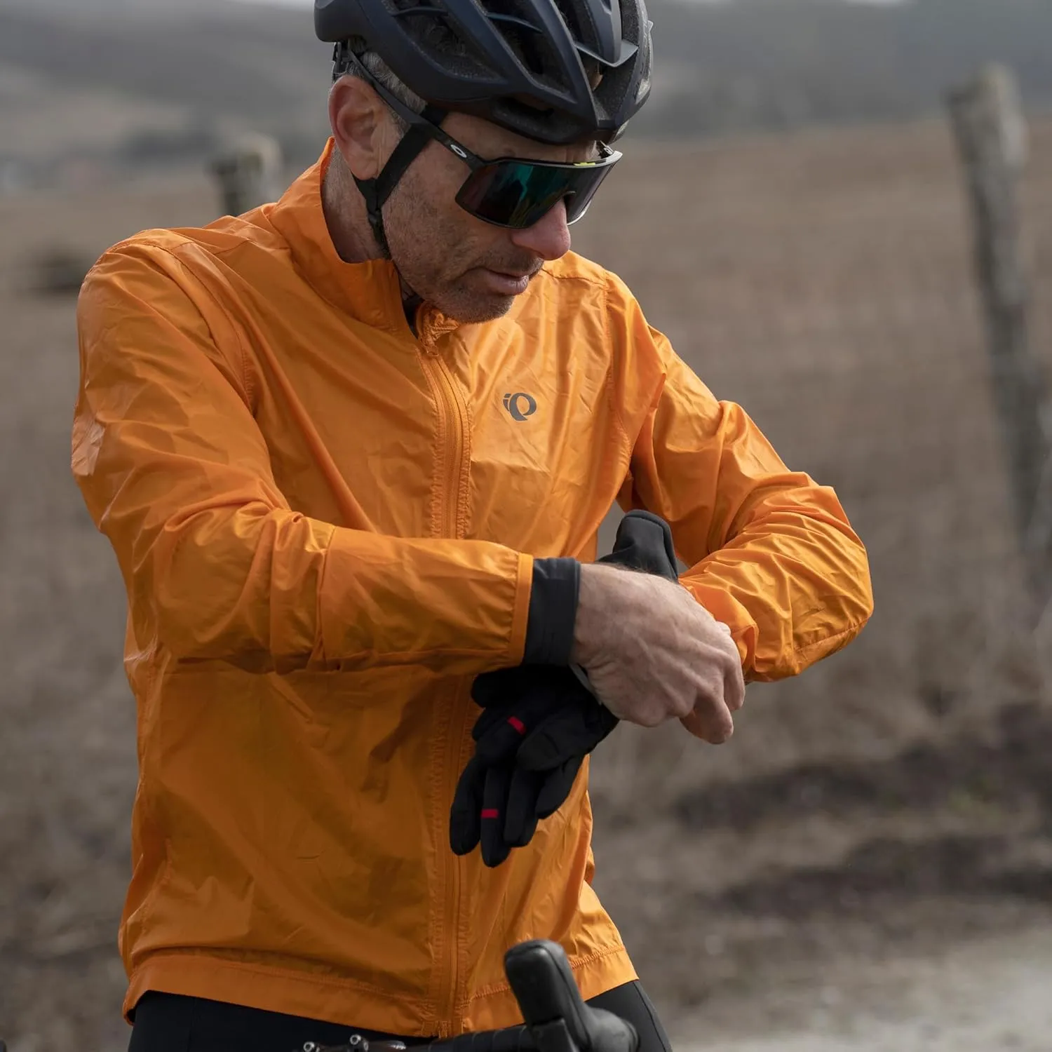 PEARL IZUMI Men's Attack Barrier Jacket, Ultralight Fabric & Form Fitting Cycling Jacket With Water Repellent Treatment