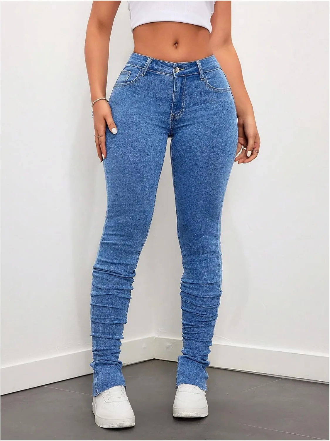 WDIRARA Women's Low Waisted Button Skinny Denim Pants Casual Stretch Long Jeans