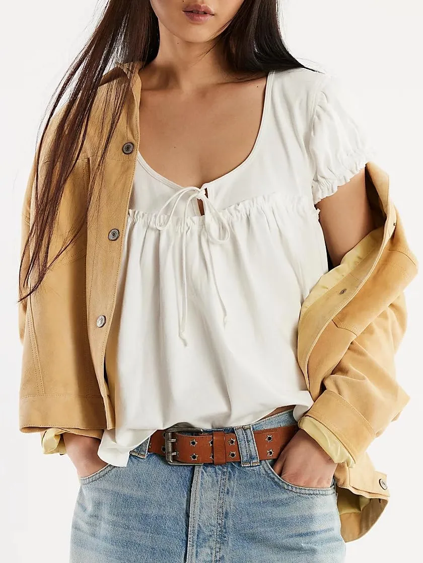 Women Ruffle Tie Front Babydoll Tops Summer Flowy Short Sleeve Peplum Top Boho Y2k Loose Fit Going Out Peasant Blouse